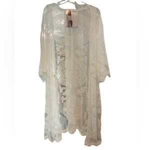 NWT Womens Accessories Top